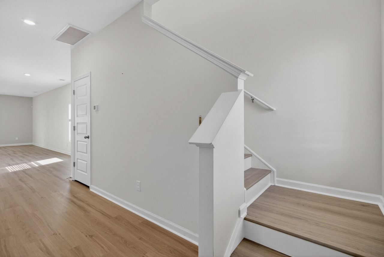 432 Minim Street Photo 17