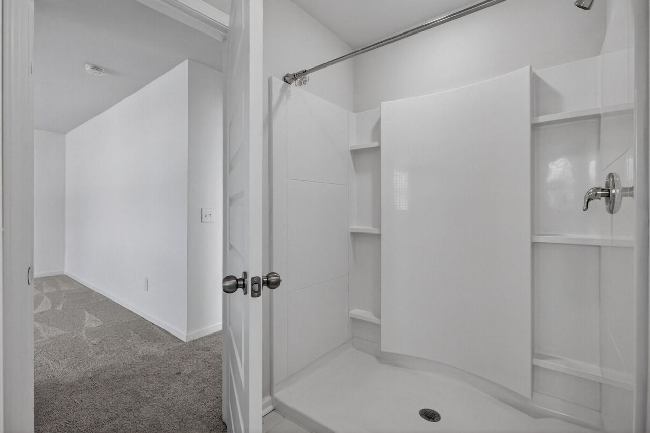 432 Minim Street Photo 25