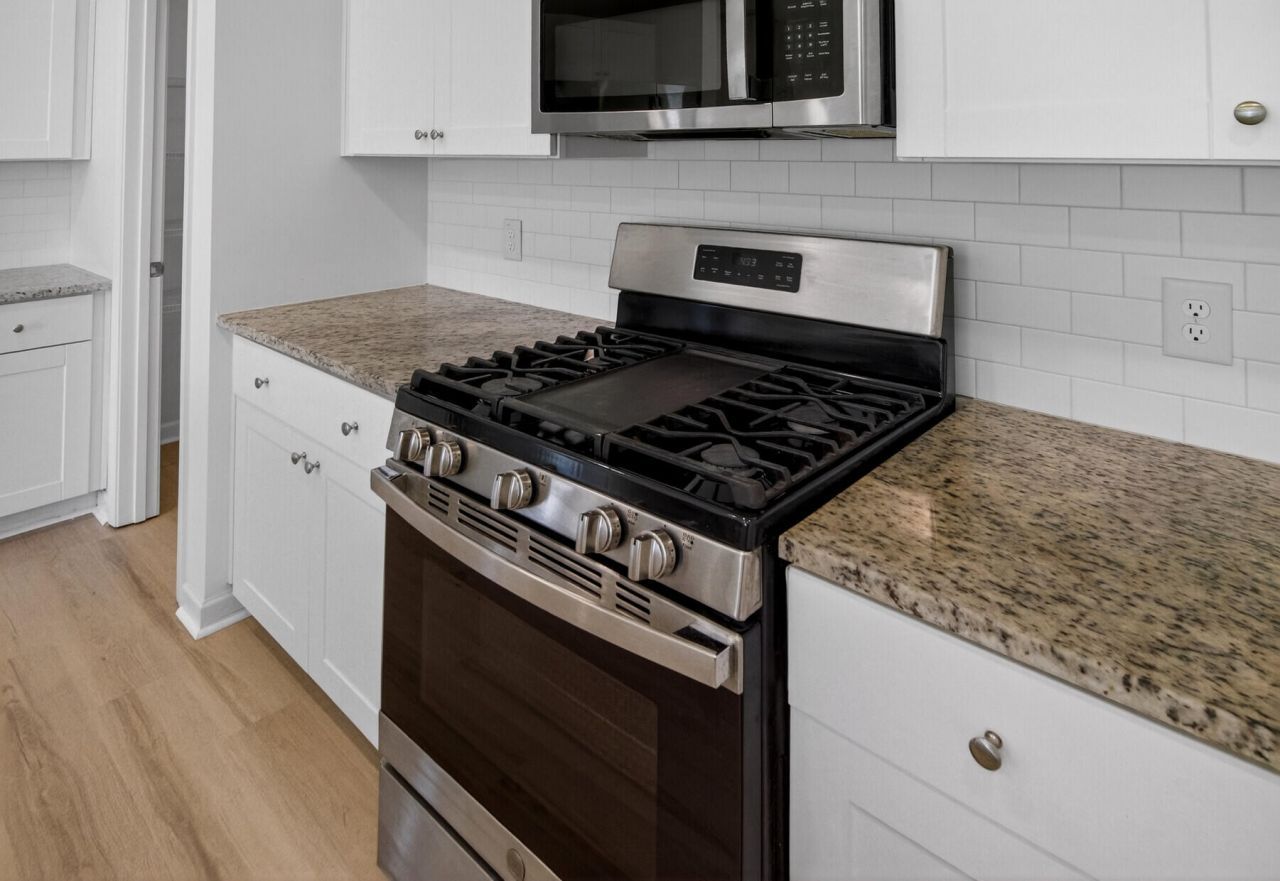 432 Minim Street Photo 8