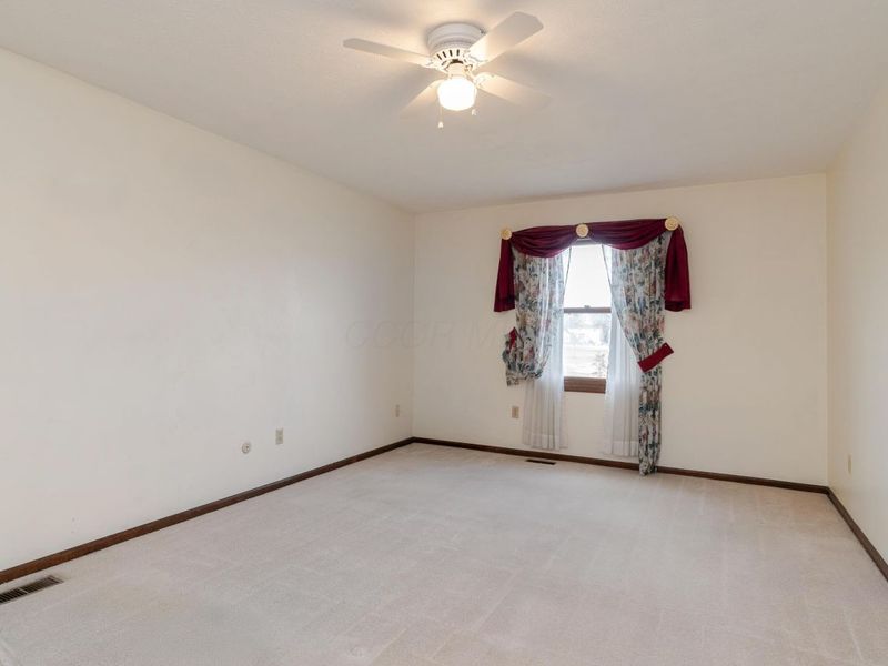 1685 Becket Avenue, Columbus, OH 43235 Photo 21