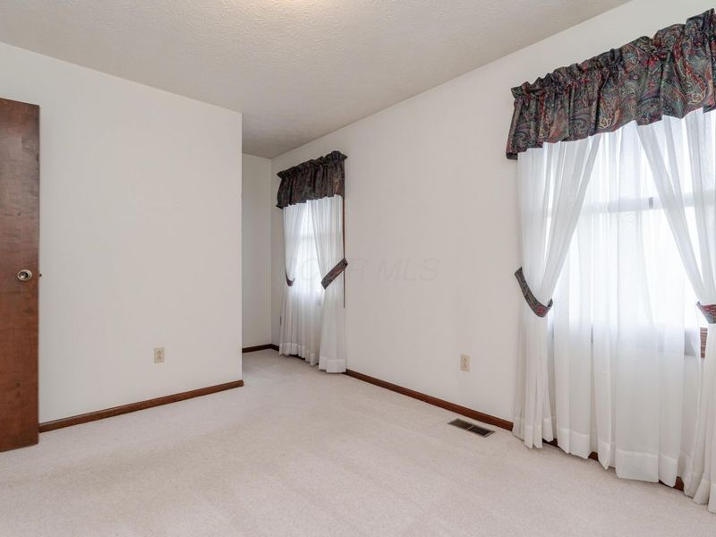 1685 Becket Avenue, Columbus, OH 43235 Photo 25