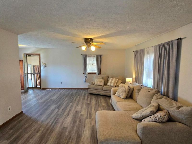 1044 Kelly Drive, Hebron, OH 43025 Photo 17