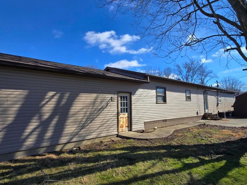 1044 Kelly Drive, Hebron, OH 43025 Photo 6