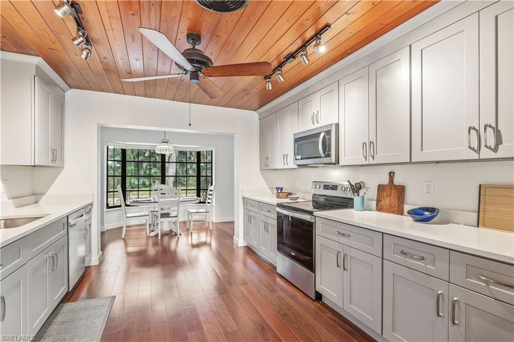 3209 W Riverside Dr, Fort Myers, FL 33901 Photo