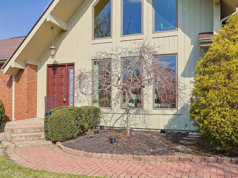 7285 Overland Park Court, West Chester, OH 45069 Photo 4