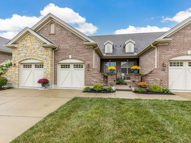 5873 Falling Brook Drive, Mason, OH 45040