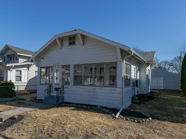 1217 35th Street, Rock Island, IL 61201