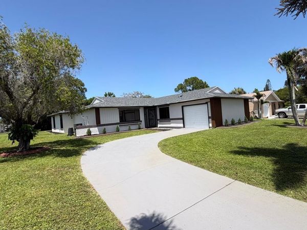 257 SW Cherryhill Road, Port St. Lucie, FL 34953