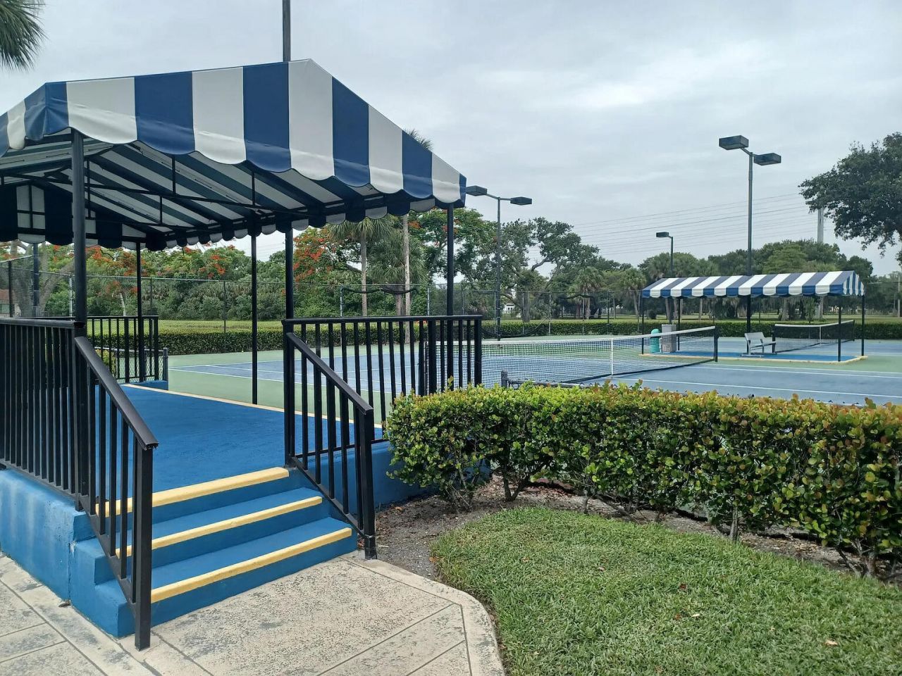 1225 Avondale Lane, West Palm Beach, FL 33409 Photo