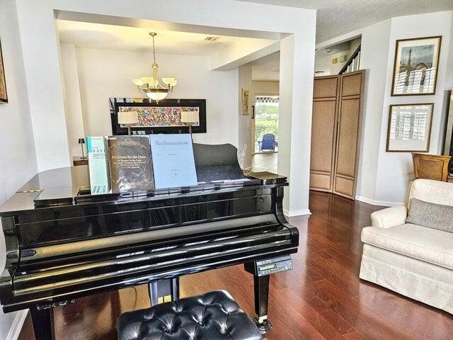 1225 Avondale Lane, West Palm Beach, FL 33409 Photo