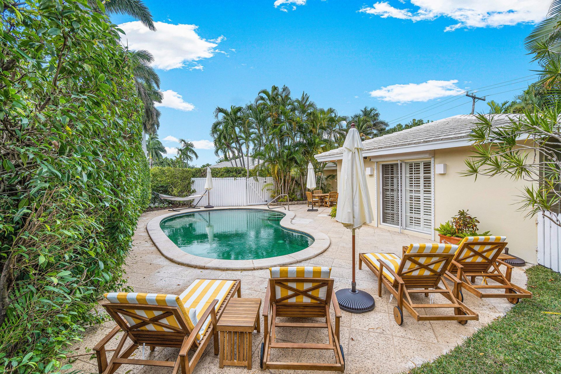 241 List Road, Palm Beach, FL 33480 Photo