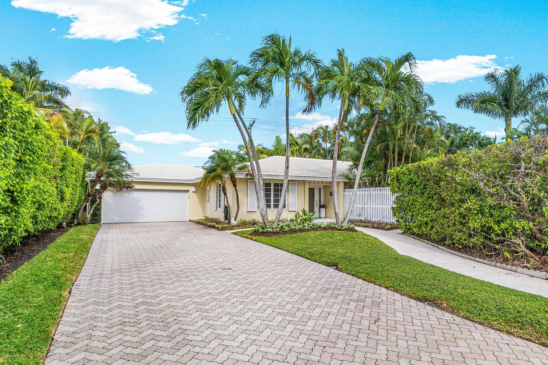 241 List Road, Palm Beach, FL 33480 Photo