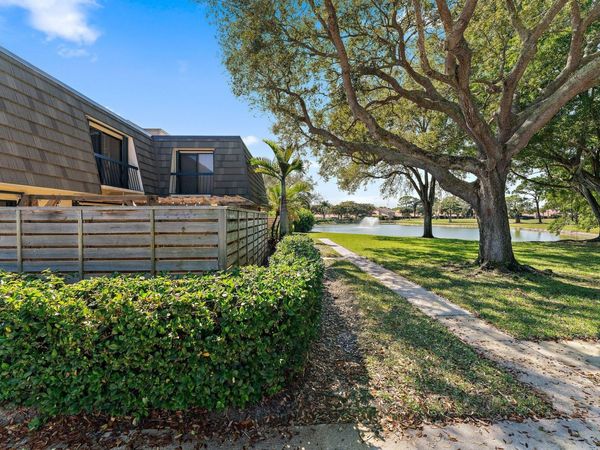 1116 11th Terrace, Palm Beach Gardens, FL 33418