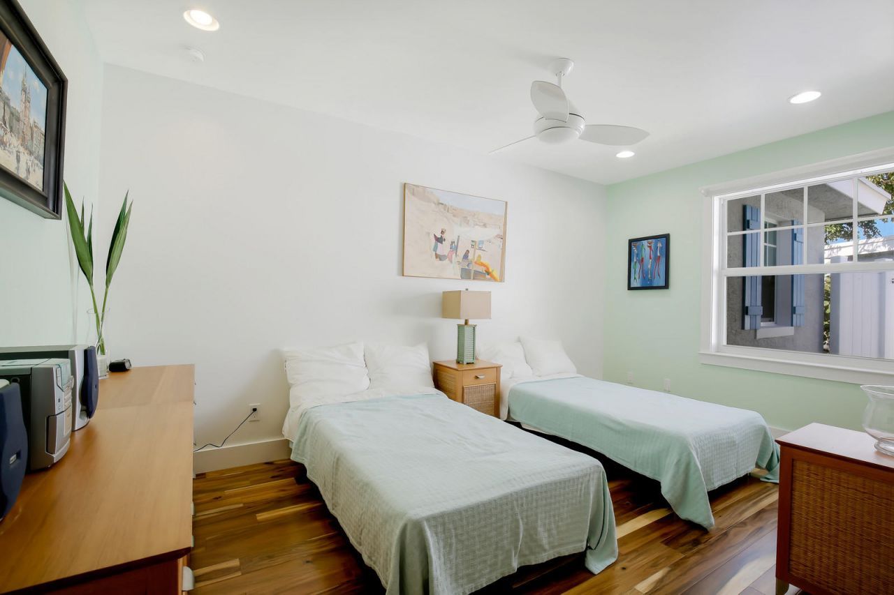 461 Jupiter Lane, Juno Beach, FL 33408 Photo