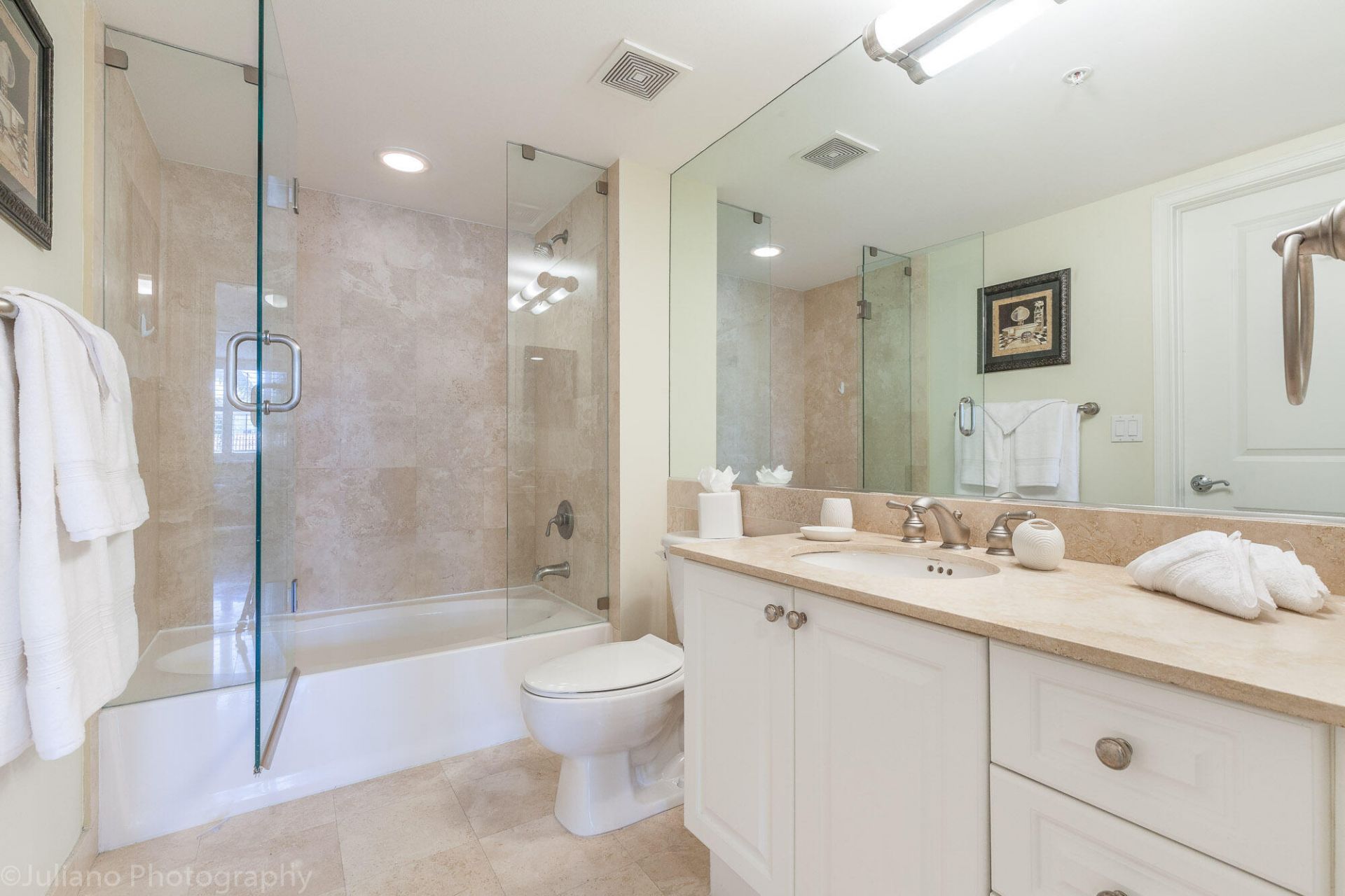 99 SE Mizner Boulevard, Unit 323, Boca Raton, FL 33432 Photo