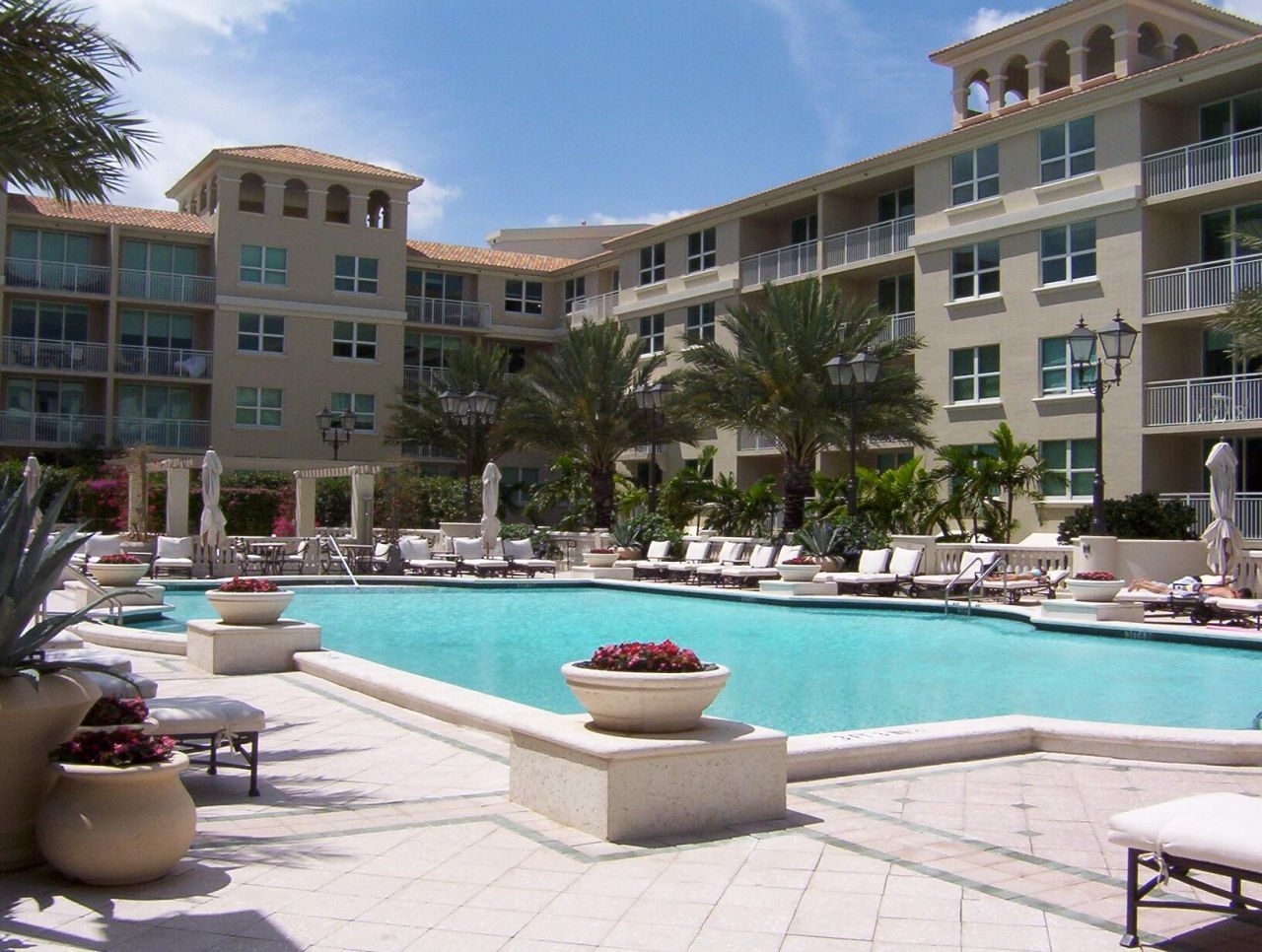 99 SE Mizner Boulevard, Unit 323, Boca Raton, FL 33432 Photo