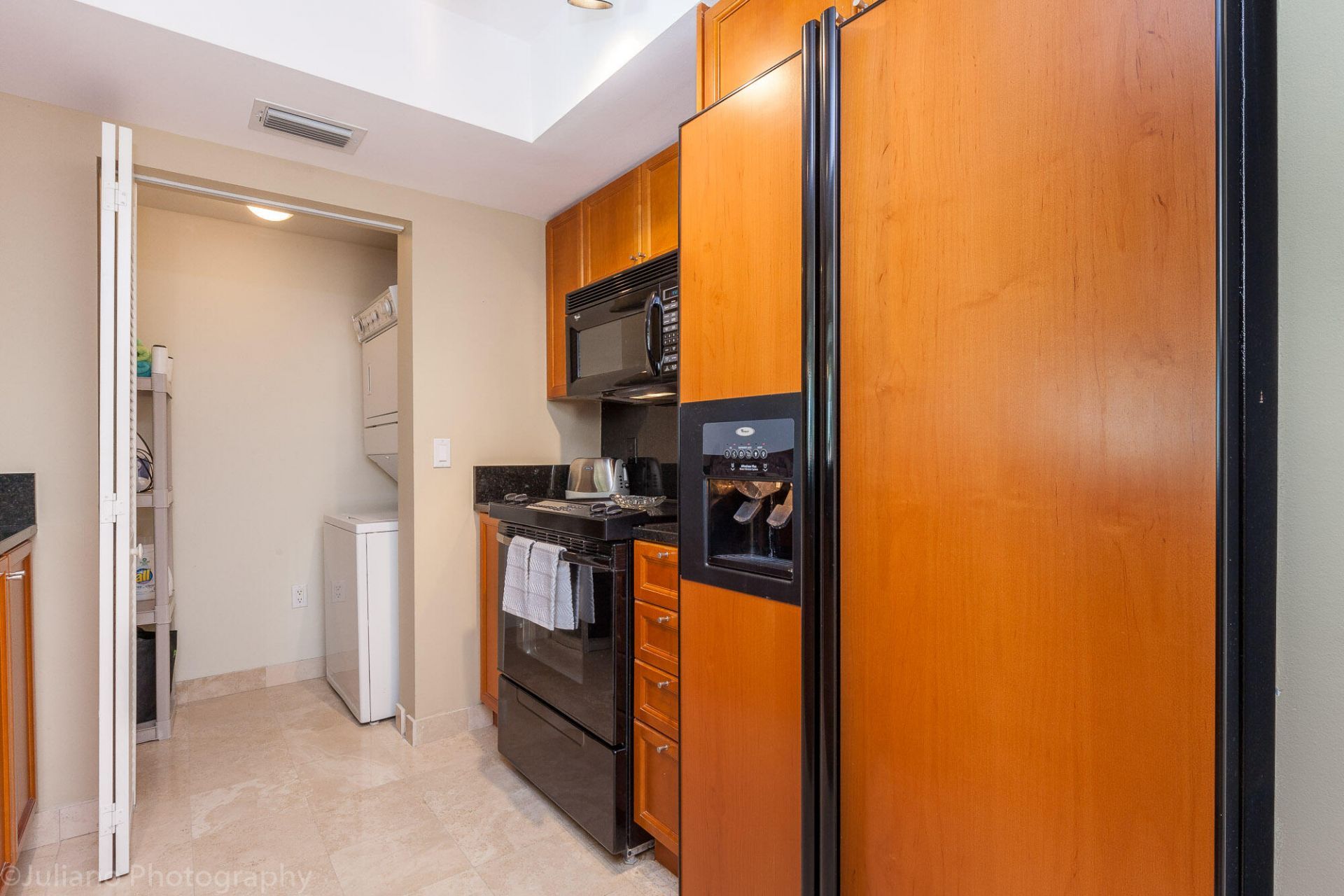 99 SE Mizner Boulevard, Unit 323, Boca Raton, FL 33432 Photo