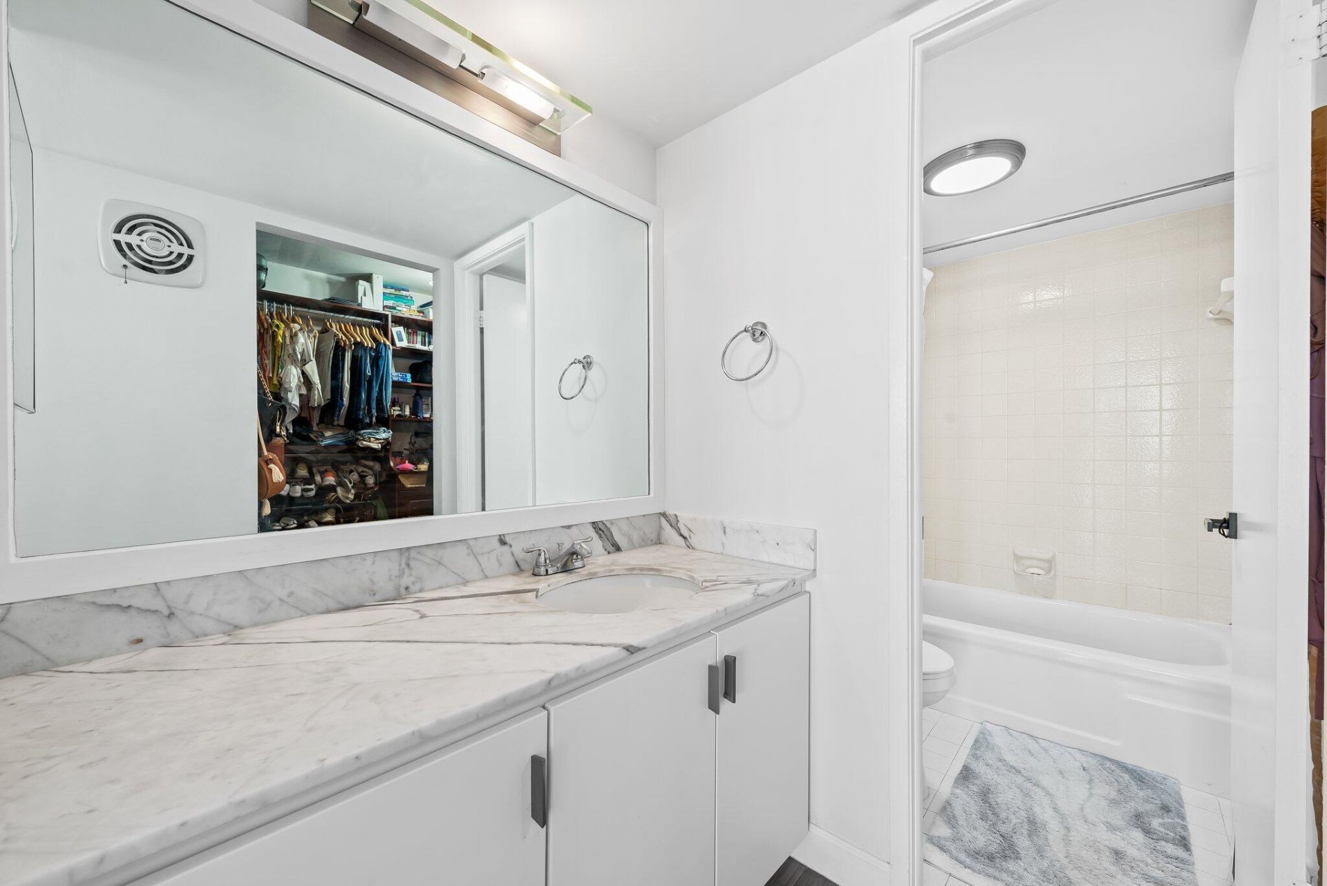 600 NE 36th Street, Unit 606, Miami, FL 33137 Photo