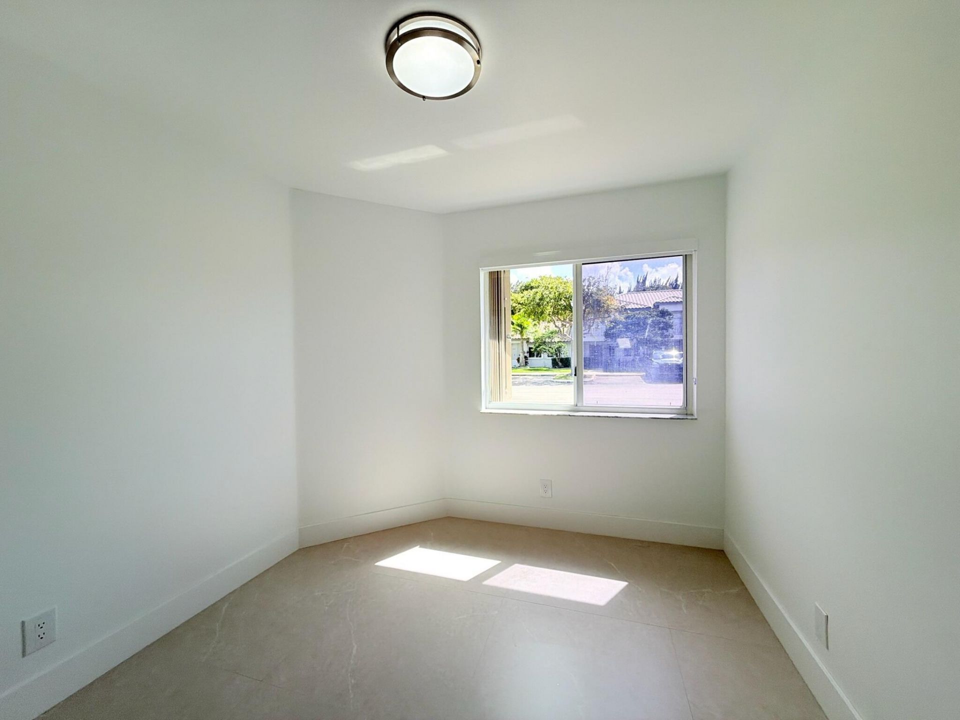 20841 NW 1st Street, Pembroke Pines, FL 33029 Photo