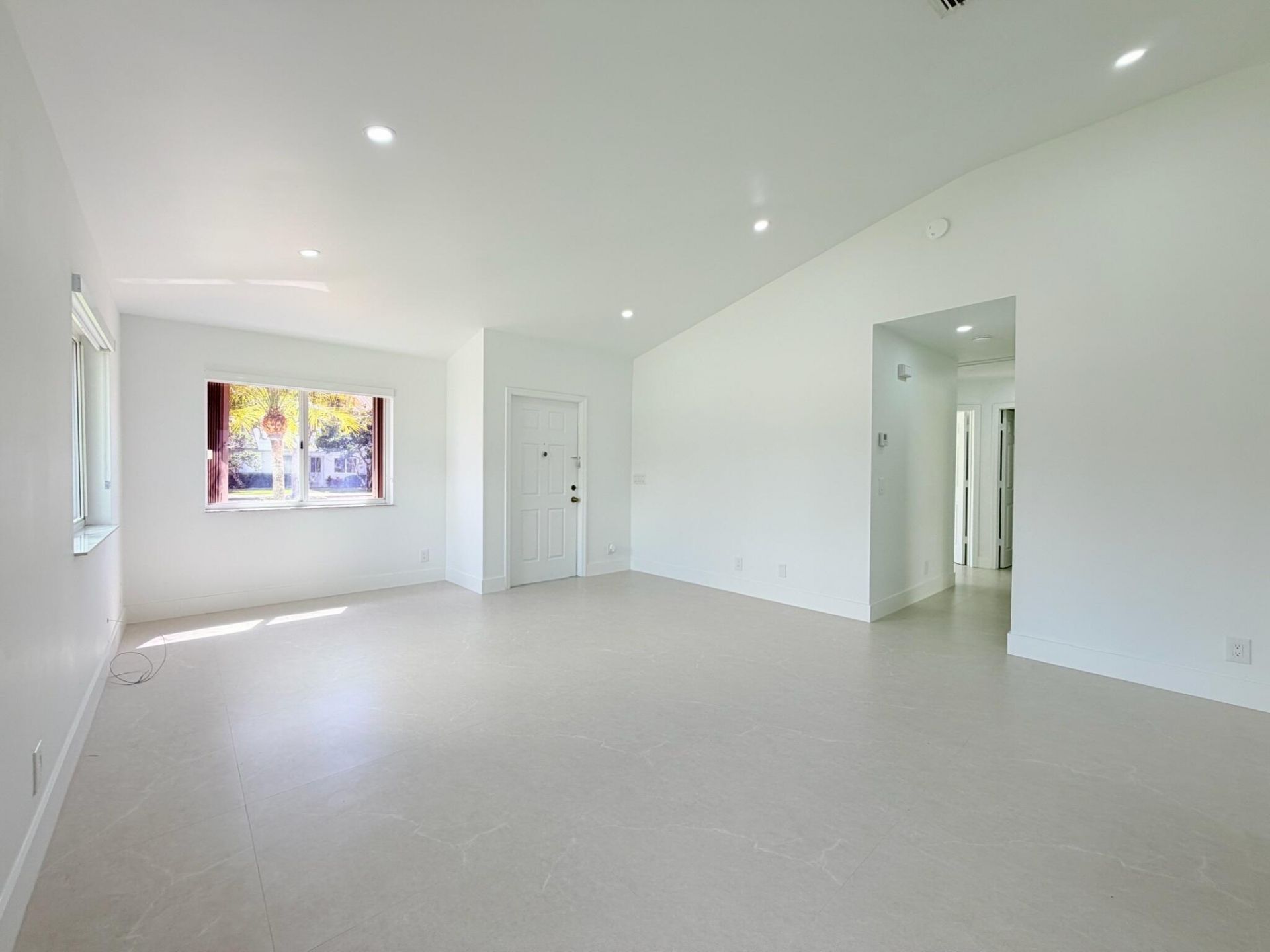 20841 NW 1st Street, Pembroke Pines, FL 33029 Photo