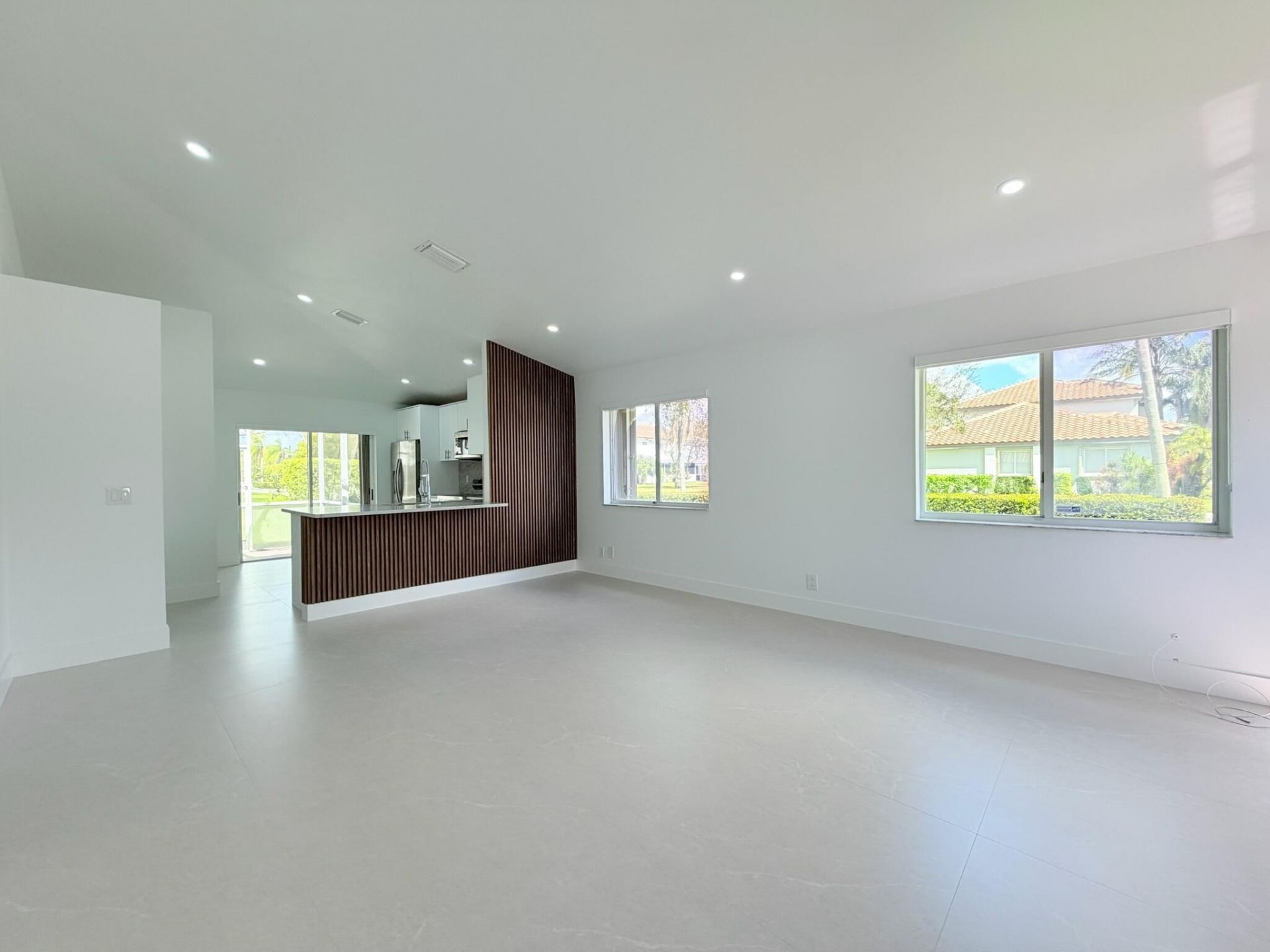 20841 NW 1st Street, Pembroke Pines, FL 33029 Photo