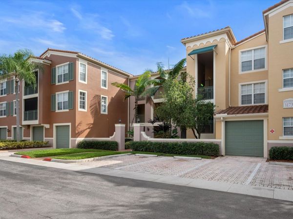 11730 Saint Andrews Place, Unit 304, Wellington, FL 33414