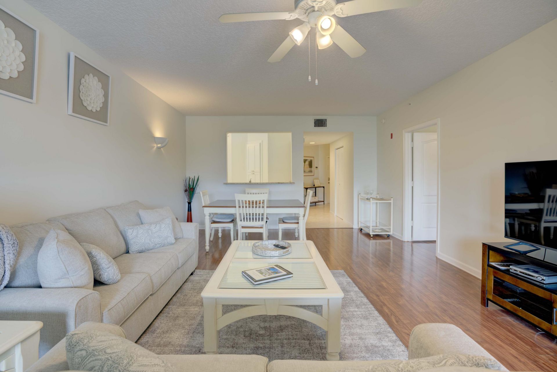 200 Uno Lago Drive, Unit 202, Juno Beach, FL 33408 Photo