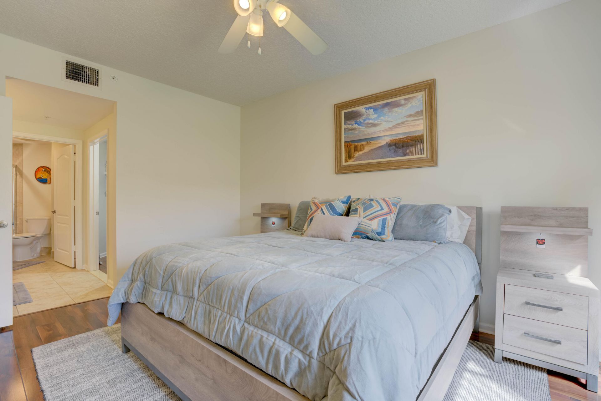 200 Uno Lago Drive, Unit 202, Juno Beach, FL 33408 Photo