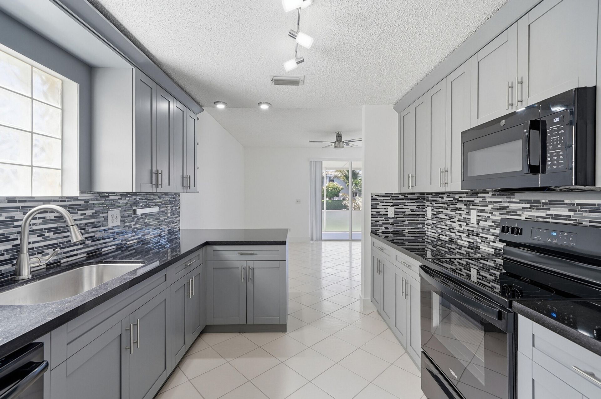 3422 NW 110 Way, Coral Springs, FL 33065 Photo