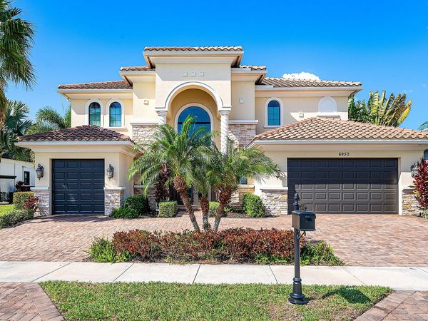 6950 NW 26th Way NW, Boca Raton, FL 33496