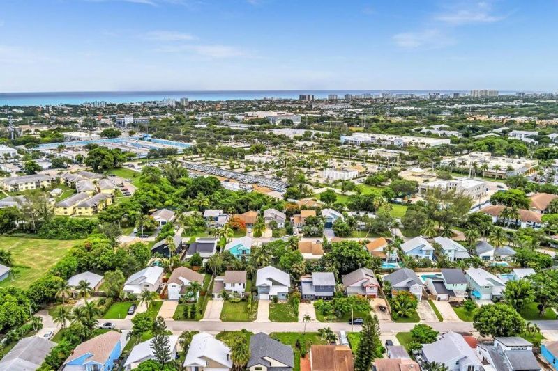 2438 Southridge Road, Delray Beach, FL 33444 Photo