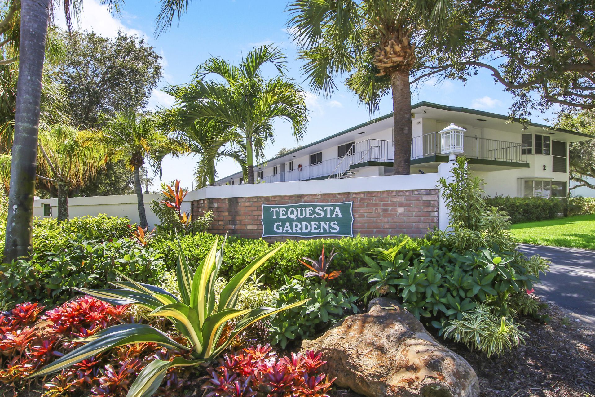 1 Garden Street, Unit 207, Tequesta, FL 33469 Photo