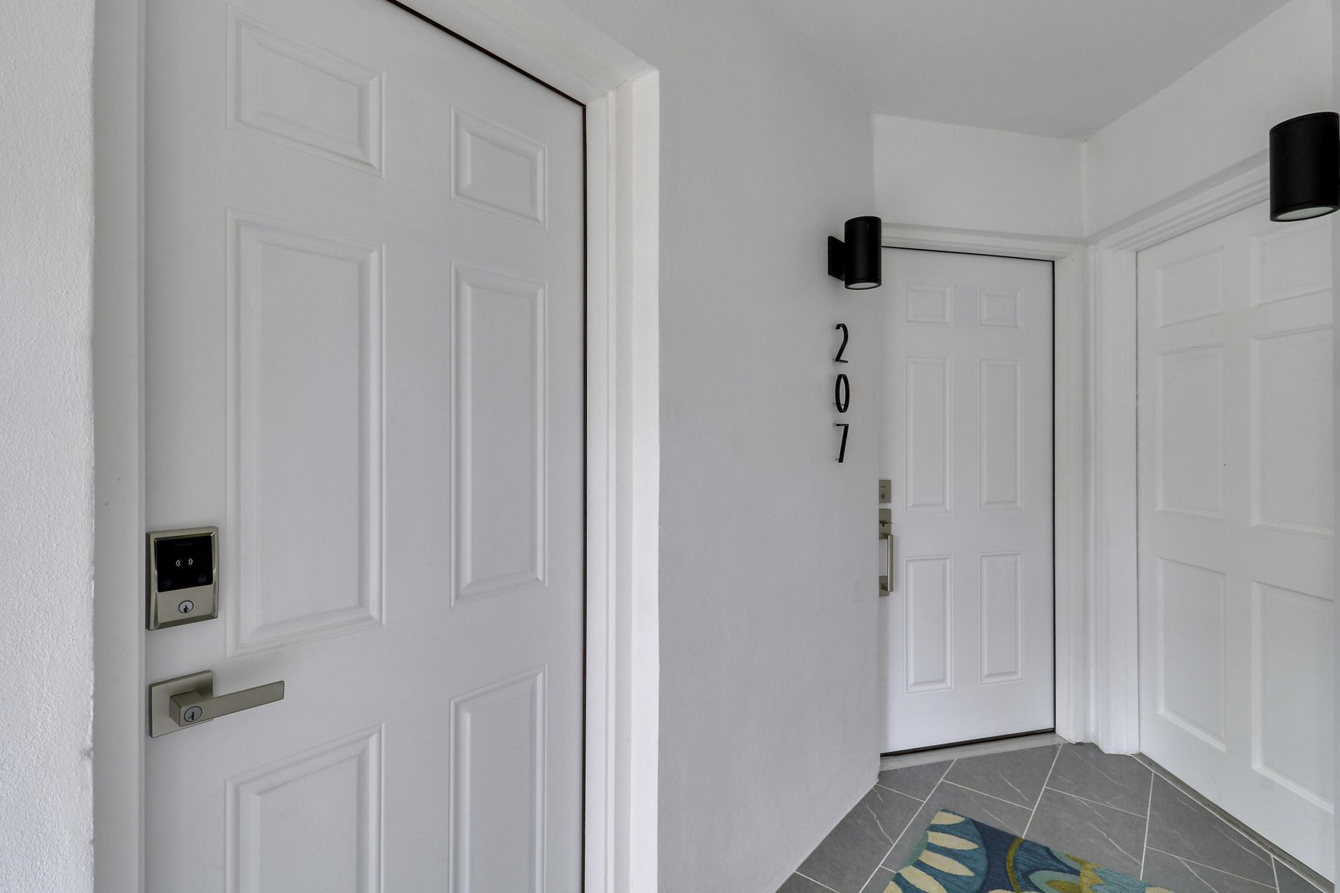 1 Garden Street, Unit 207, Tequesta, FL 33469 Photo