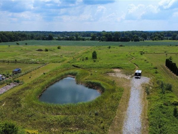 12926 Smith Road, Spencer, OH 44275