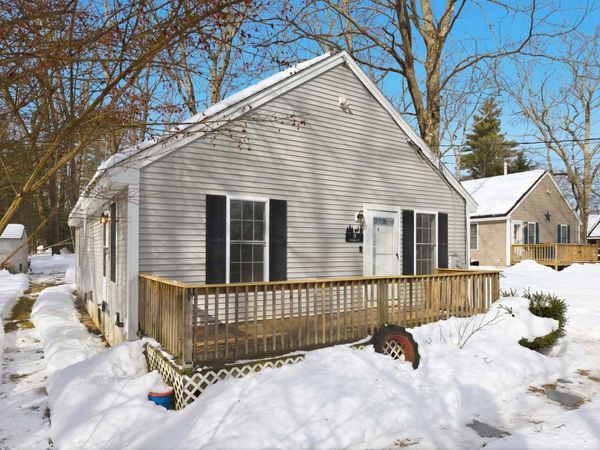2 Oak Court, Northwood, NH 03261