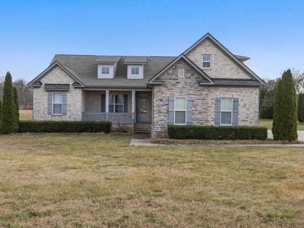 712 Diana Ct, Columbia, TN 38401