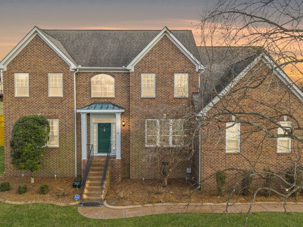 2003 Earl Pearce Cir, Mount Juliet, TN 37122