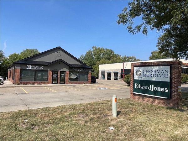 2646 100th Street , Urbandale, IA 50322