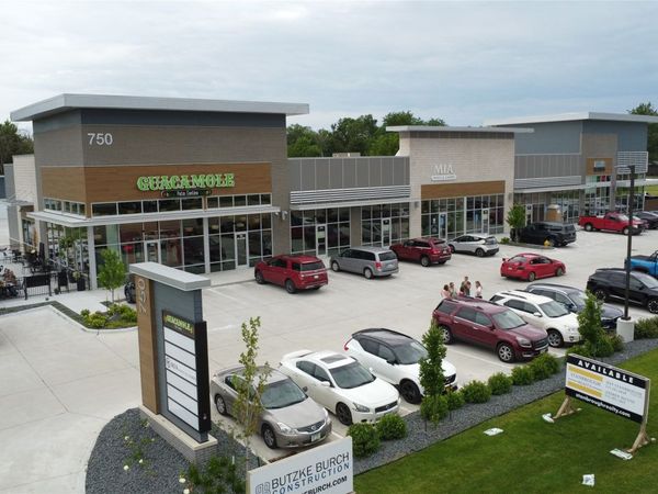 750 W Hickman Road , Waukee, IA 50263