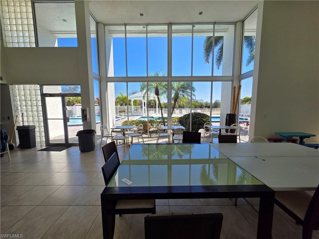 142 Santa Clara Dr, Unit 5, Naples, FL 34104 Photo
