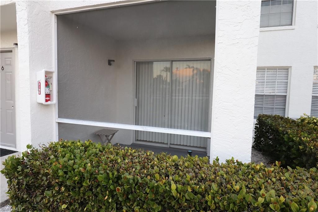 142 Santa Clara Dr, Unit 5, Naples, FL 34104 Photo