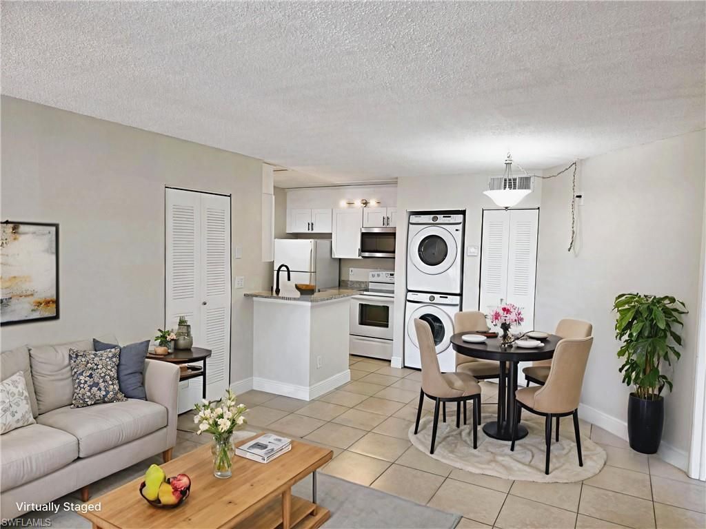 142 Santa Clara Dr, Unit 5, Naples, FL 34104 Photo