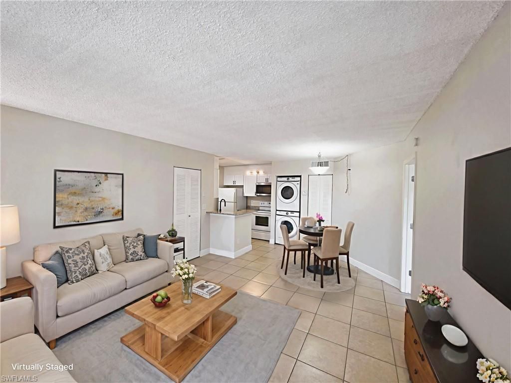 142 Santa Clara Dr, Unit 5, Naples, FL 34104 Photo