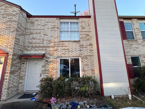 119 Austin Stone Drive, Duncanville, TX 75137