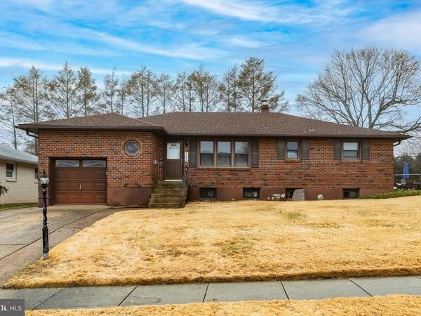 2422 W PARRIS DRIVE, WILMINGTON, DE 19808