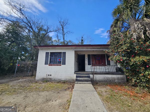 2411 Harden Street, Savannah, GA 31415