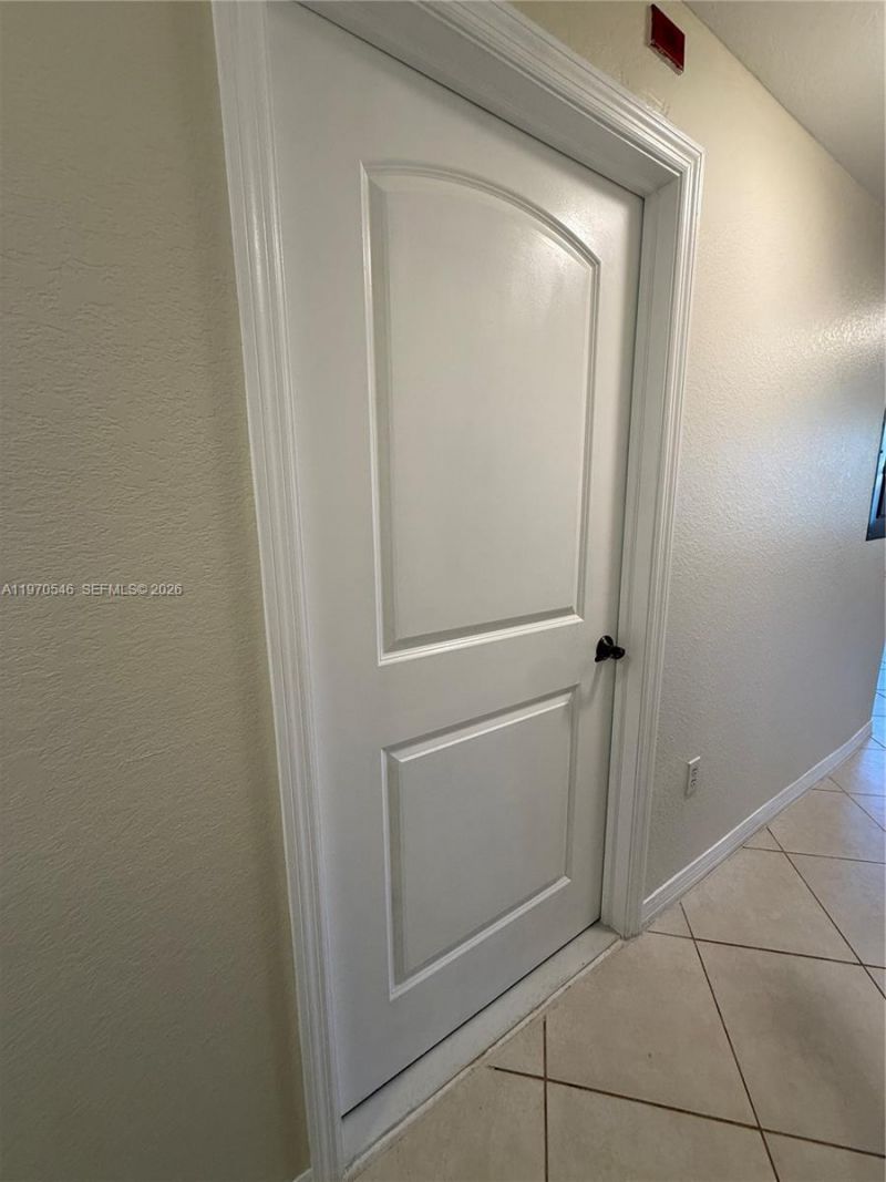 8936 W Flagler St , Unit 102, Miami, FL 33174 Photo