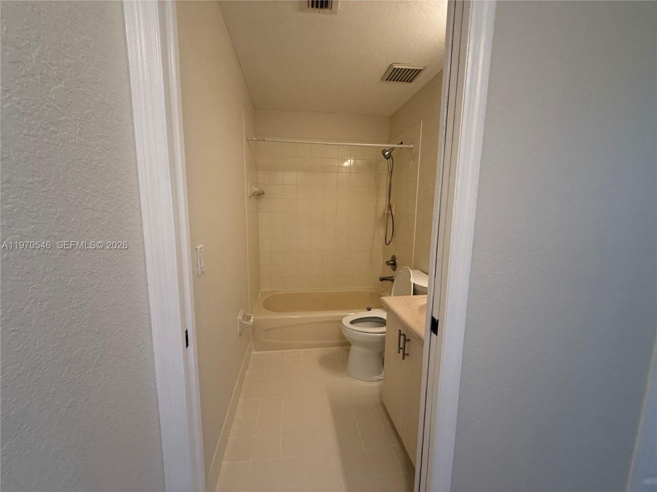 8936 W Flagler St , Unit 102, Miami, FL 33174 Photo