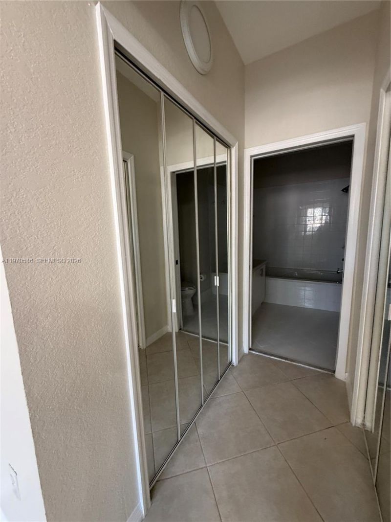 8936 W Flagler St , Unit 102, Miami, FL 33174 Photo