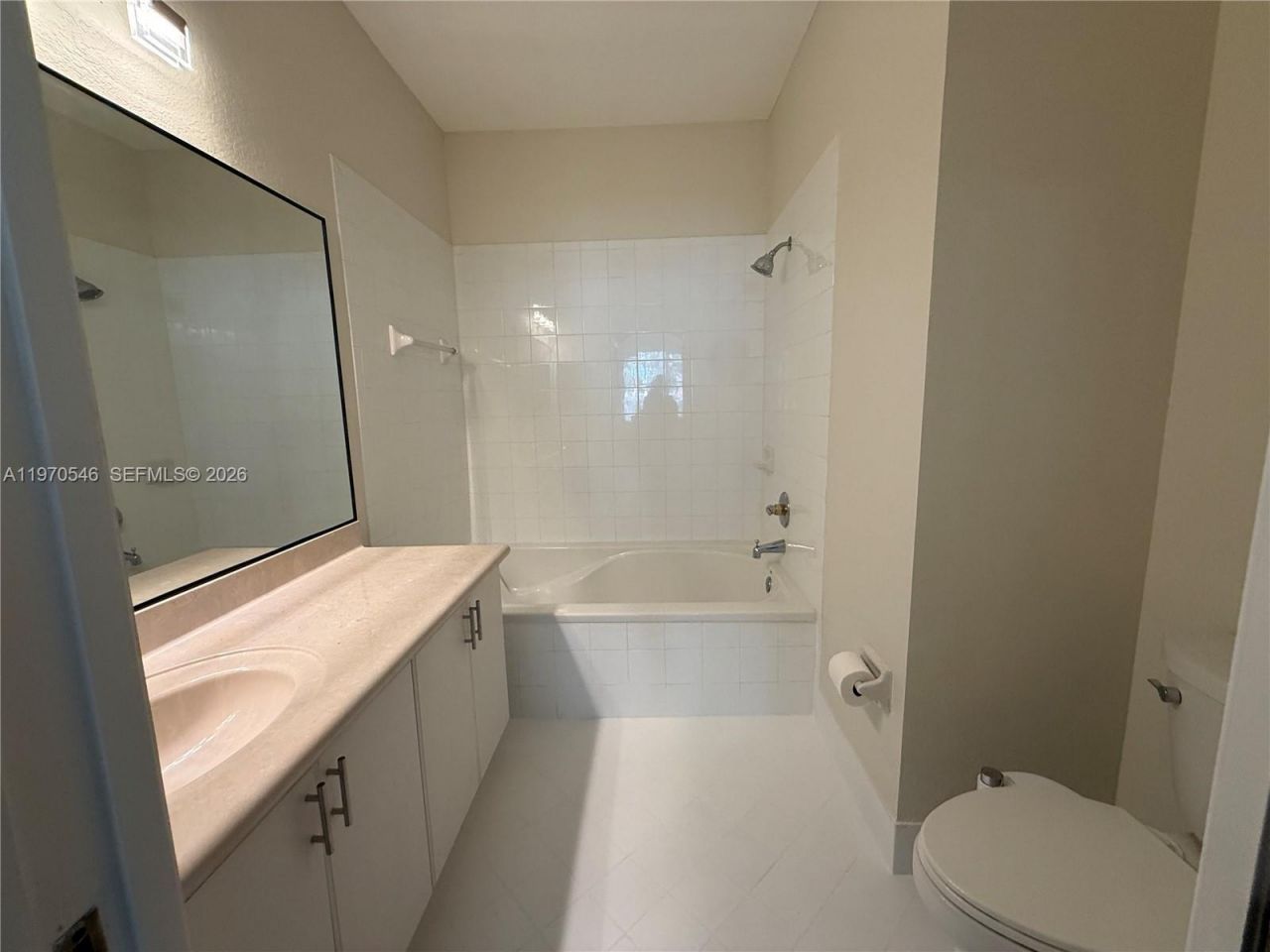 8936 W Flagler St , Unit 102, Miami, FL 33174 Photo